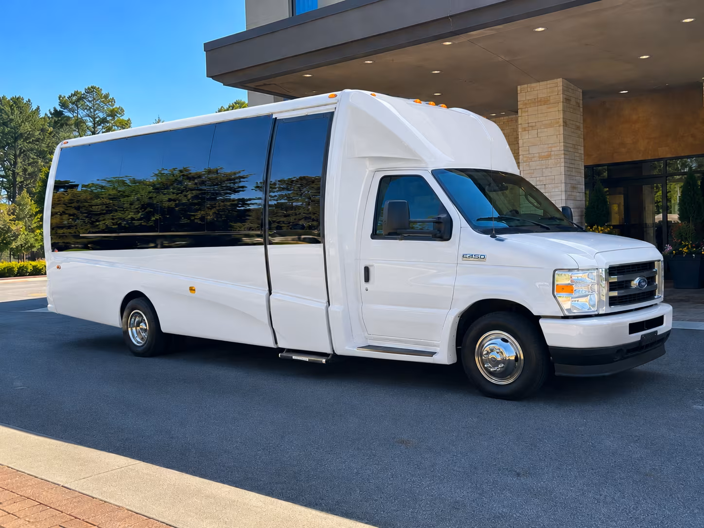 charter buses for longview convention center events and conferences