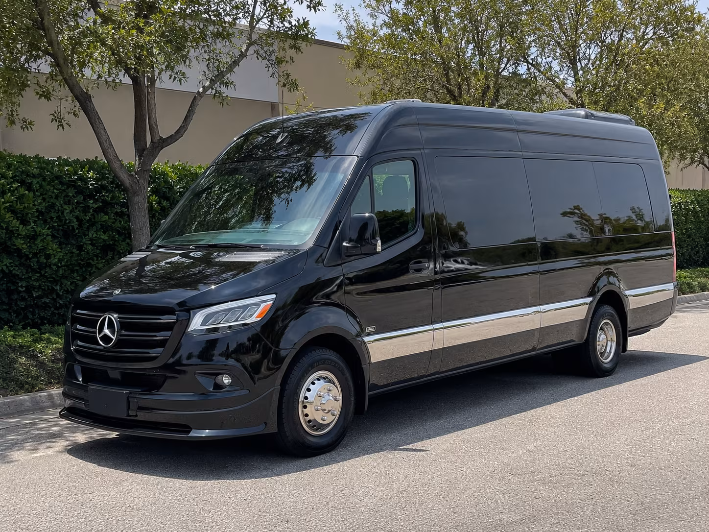 Longview Government & Military Transportation